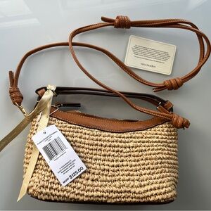 **SOLD** NWT limited edition Vera Bradley Roxbury Crescent, Crossbody, Curry